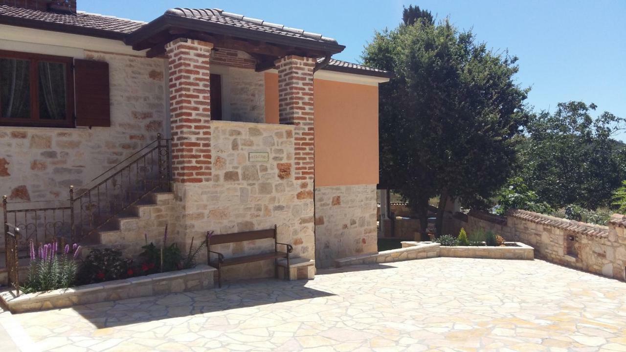 Porec Villa Luna With Pool מראה חיצוני תמונה